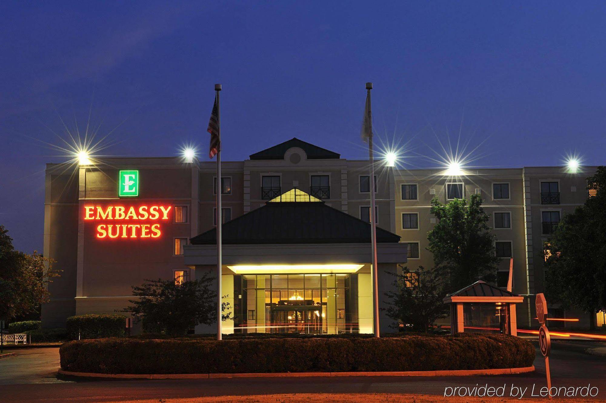 Embassy Suites By Hilton Philadelphia Airport Exterior foto
